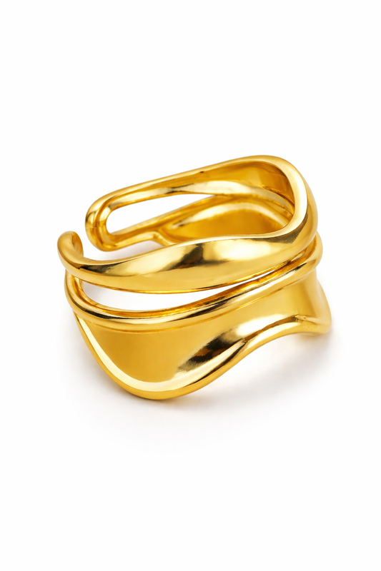 Anel Ondas Esculpidas Banhado em Ouro 18k