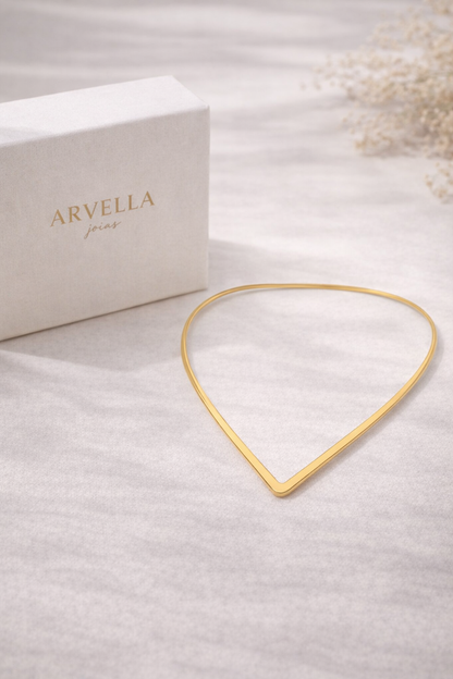 Colar Choker V Banhado em Ouro 18k