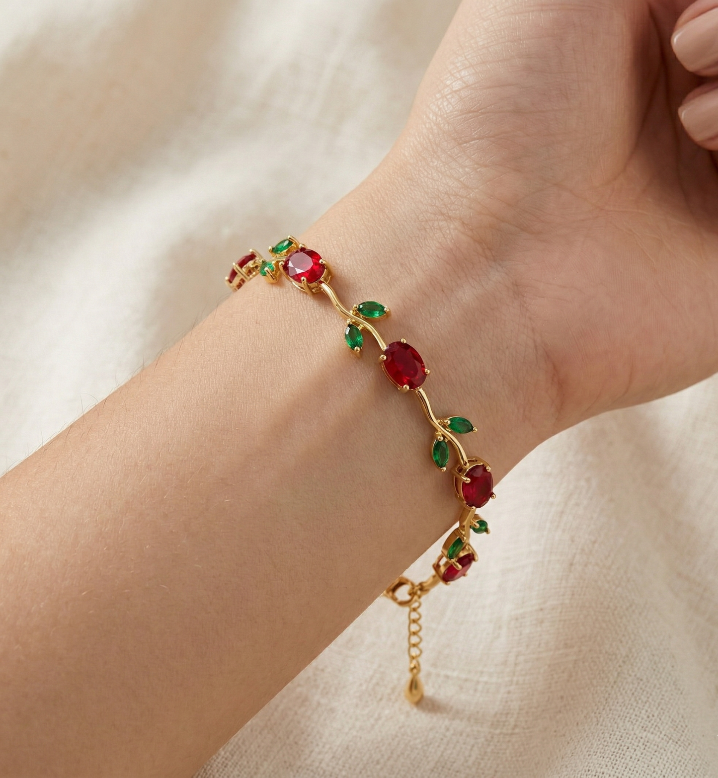 Pulseira Rouge & Émeraude Banhada em Ouro 18k