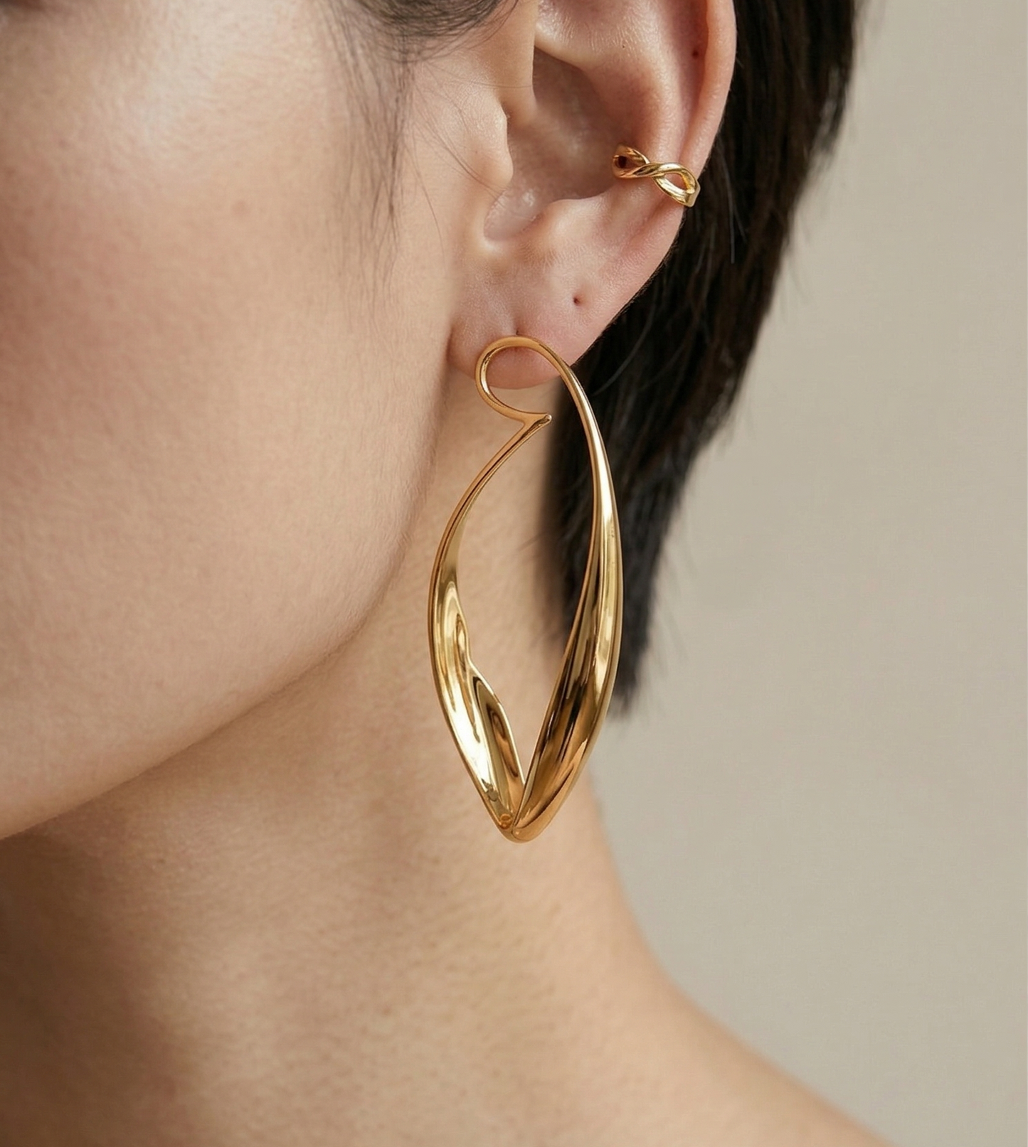 Brinco Ellipse Royale Banhado em Ouro 18k