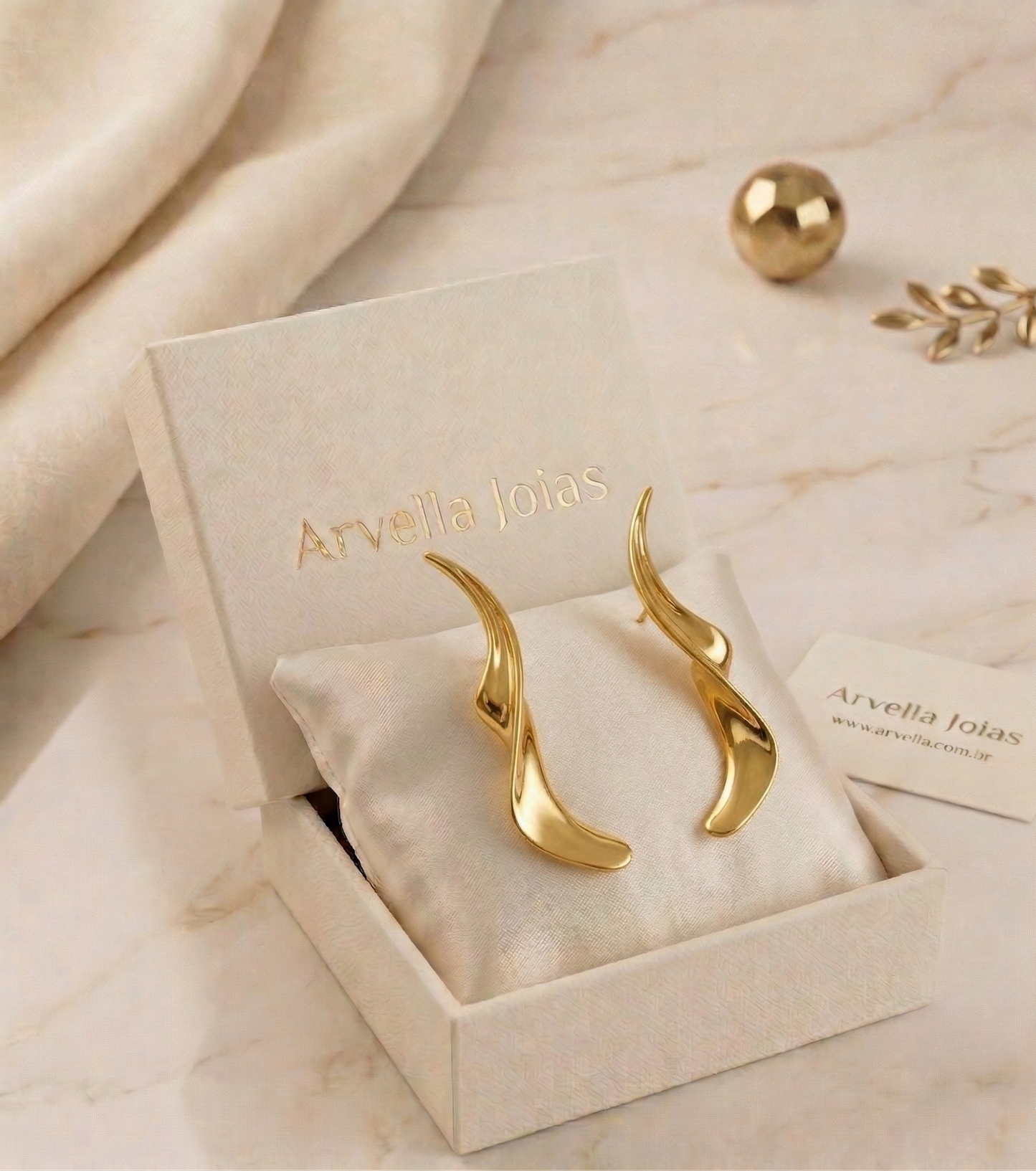Brinco Flamme Royale Banhado em Ouro 18k